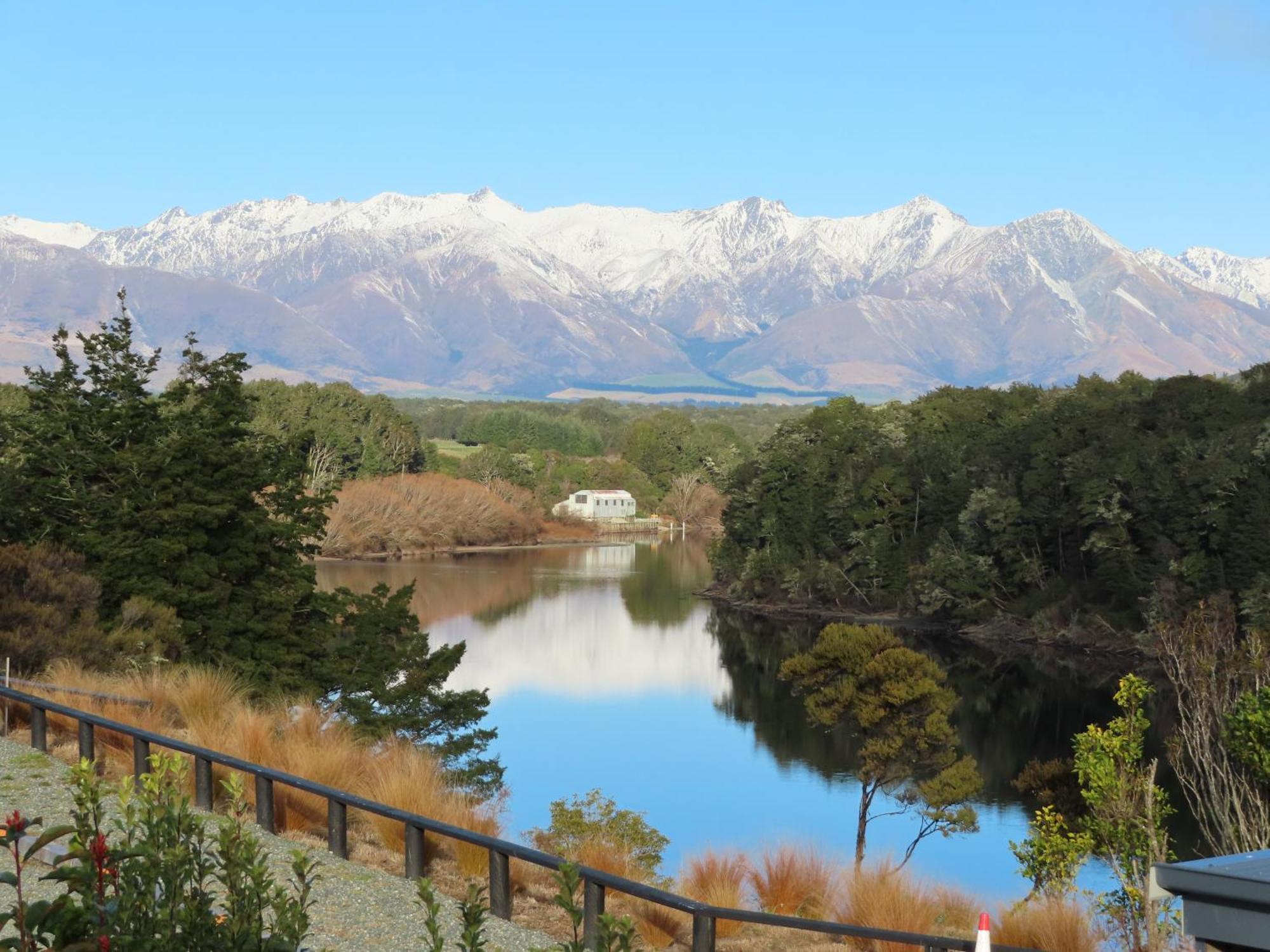 Glendale River View Manapouri Exterior photo